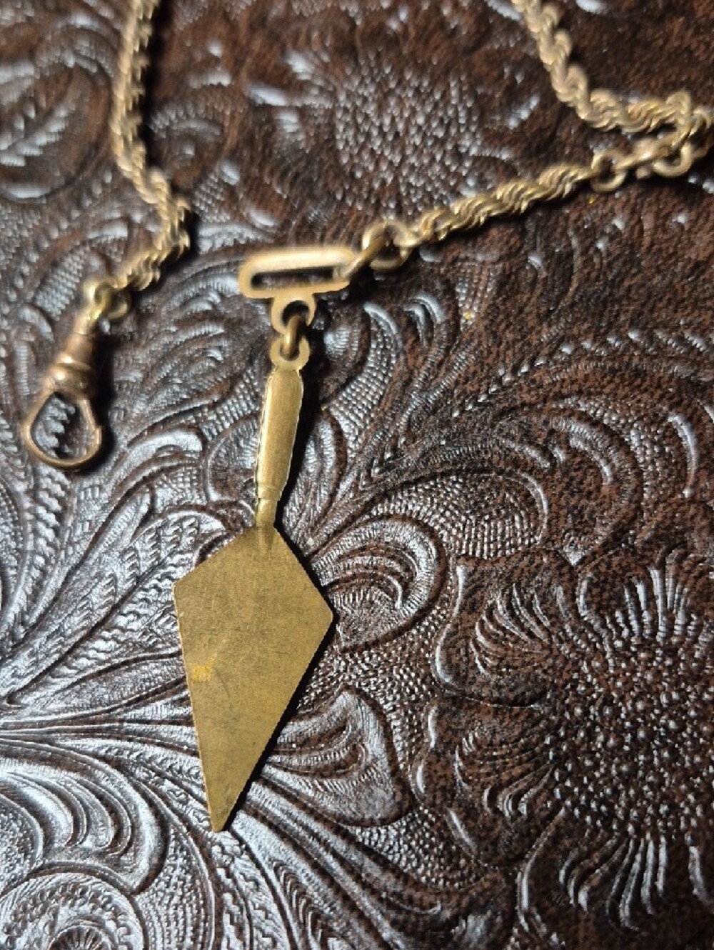 Victorian-Style Brass Trowel Masonic Watch Fob Kosmortar - Picture 5 of 7
